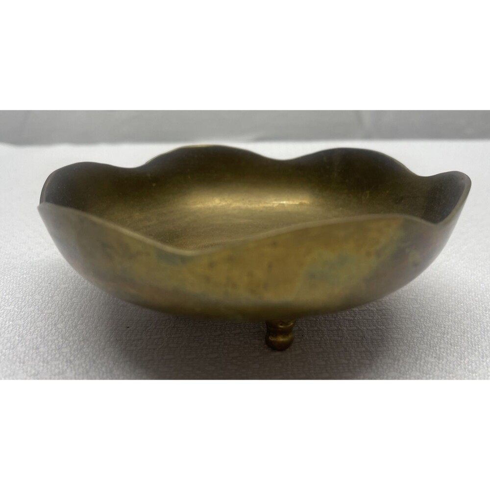 Brass Bowl 3 Footed Scalloped Edge Vintage Art Table Decor